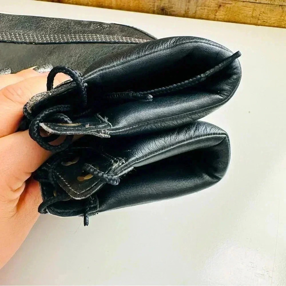 Timberland Glastenbury Distressed Leather 6” Lace Up Boots - Picture 8 of 9